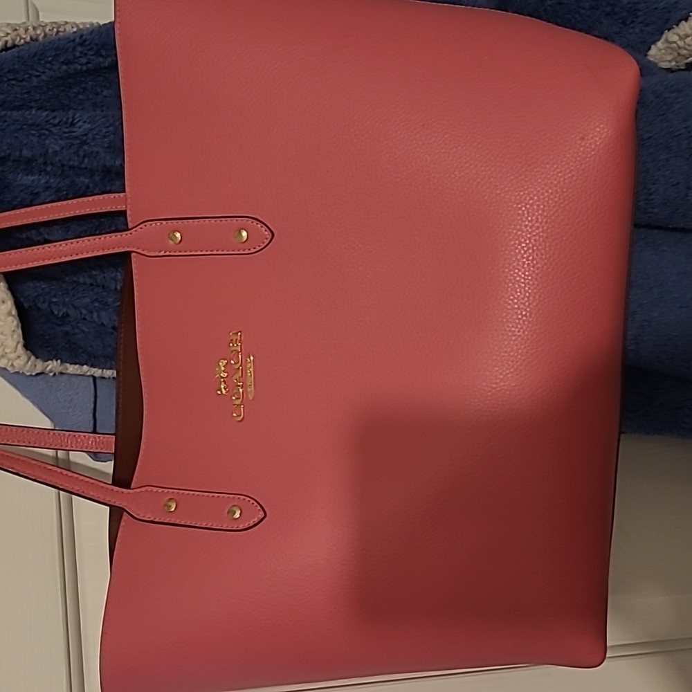 Coach tote - Picture 2 of 5